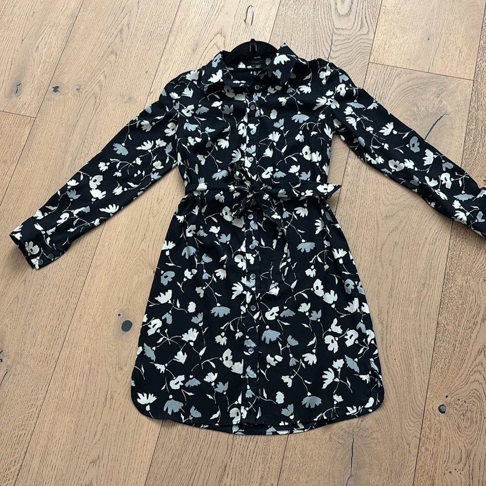 Ann Taylor Black and White Wrap Tie Front Long Sleeve Dress
